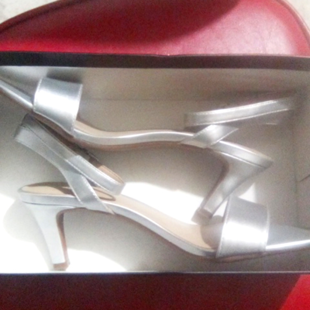 Women's heels